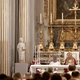 Illustration for article titled Priest that Horribly Denied Gay Woman Communion Is Placed on Leave